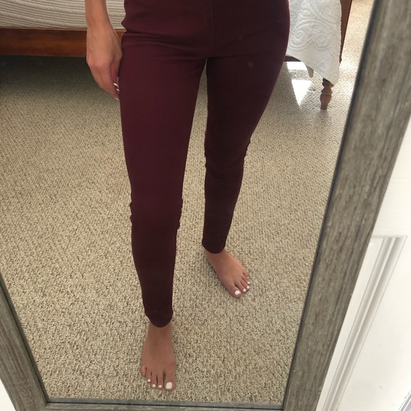 NWT Hollister Jeans - Picture 2 of 7